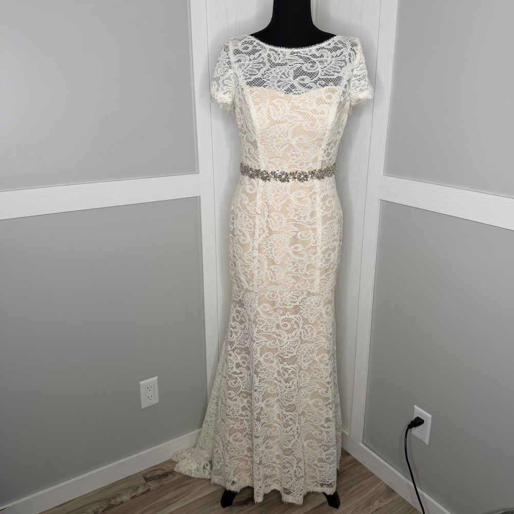 Galina Wedding Dress Women 12 Ivory Lace Short Sleeve V-Back SWG630